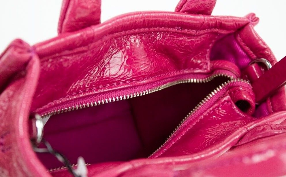 Marc Jacobs – Shiny Crinkle Micro Tote
