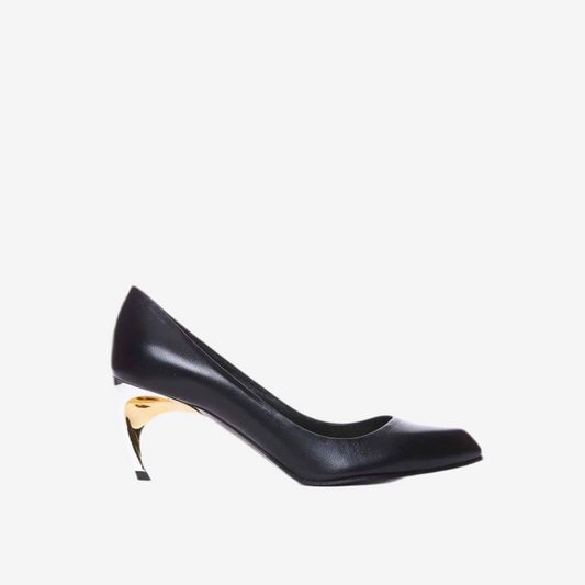 Alexander McQueen – Armadillo Leather Pumps
