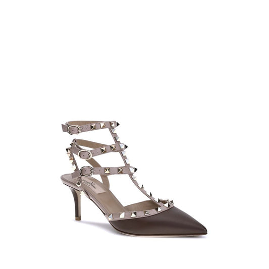 Valentino Garavani – Rockstud Leather Pumps