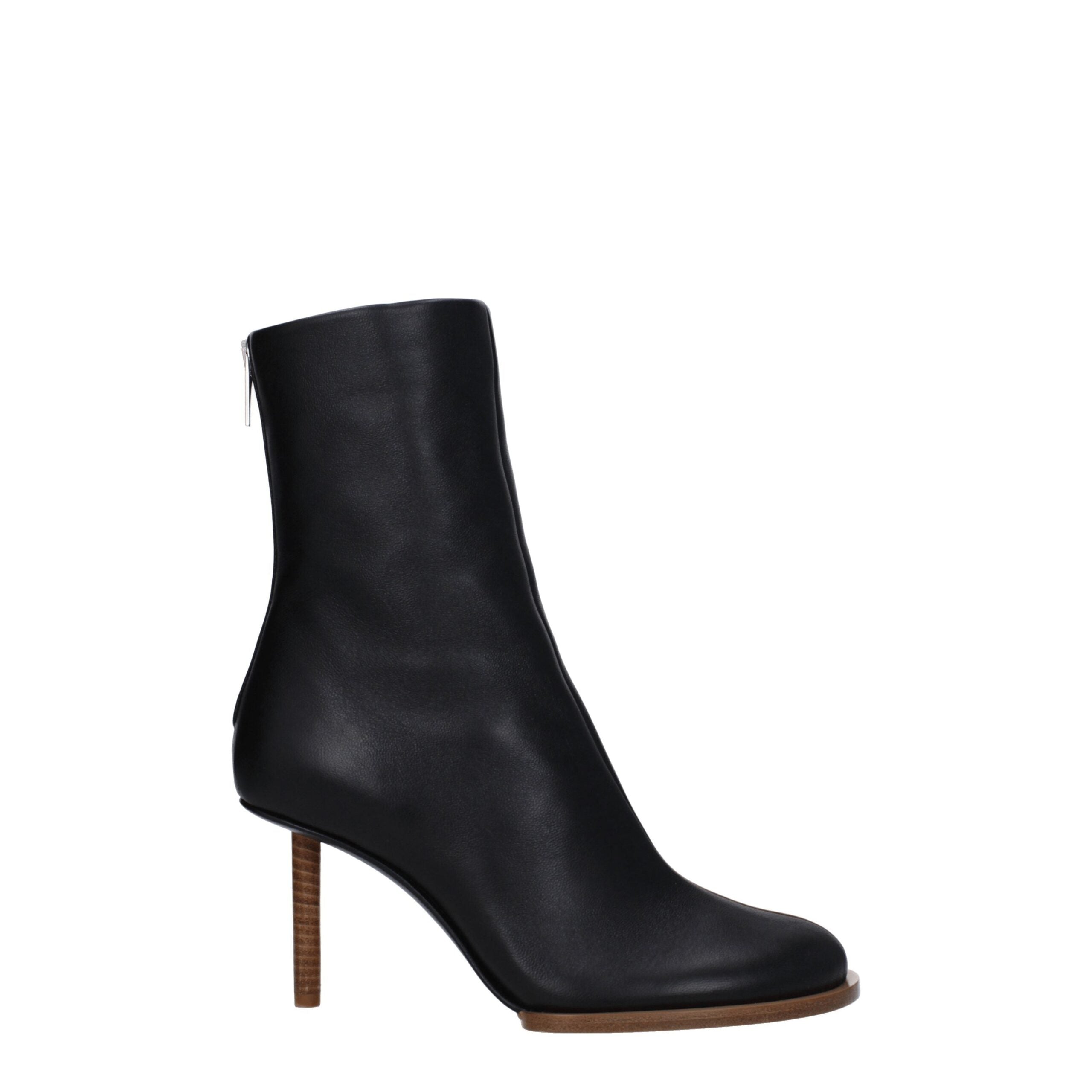 Jacquemus – Black Leather Ankle Boots