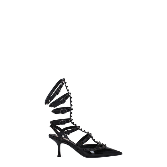 Valentino Garavani – Black Patent Leather Pointed-Toe