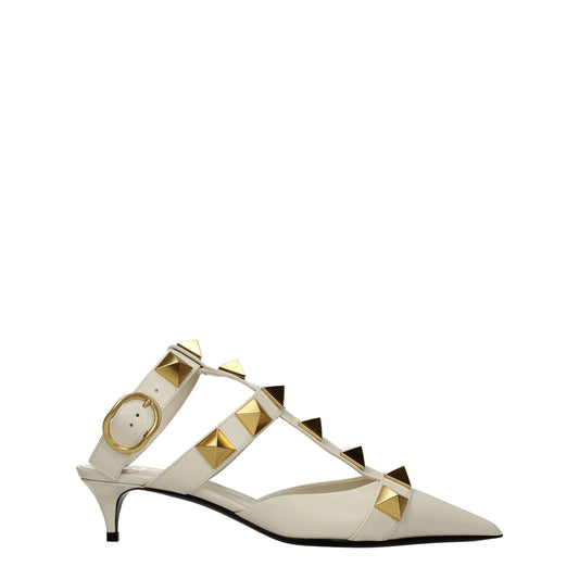Valentino Garavani – Beige Leather Pointed-Toe Sandals