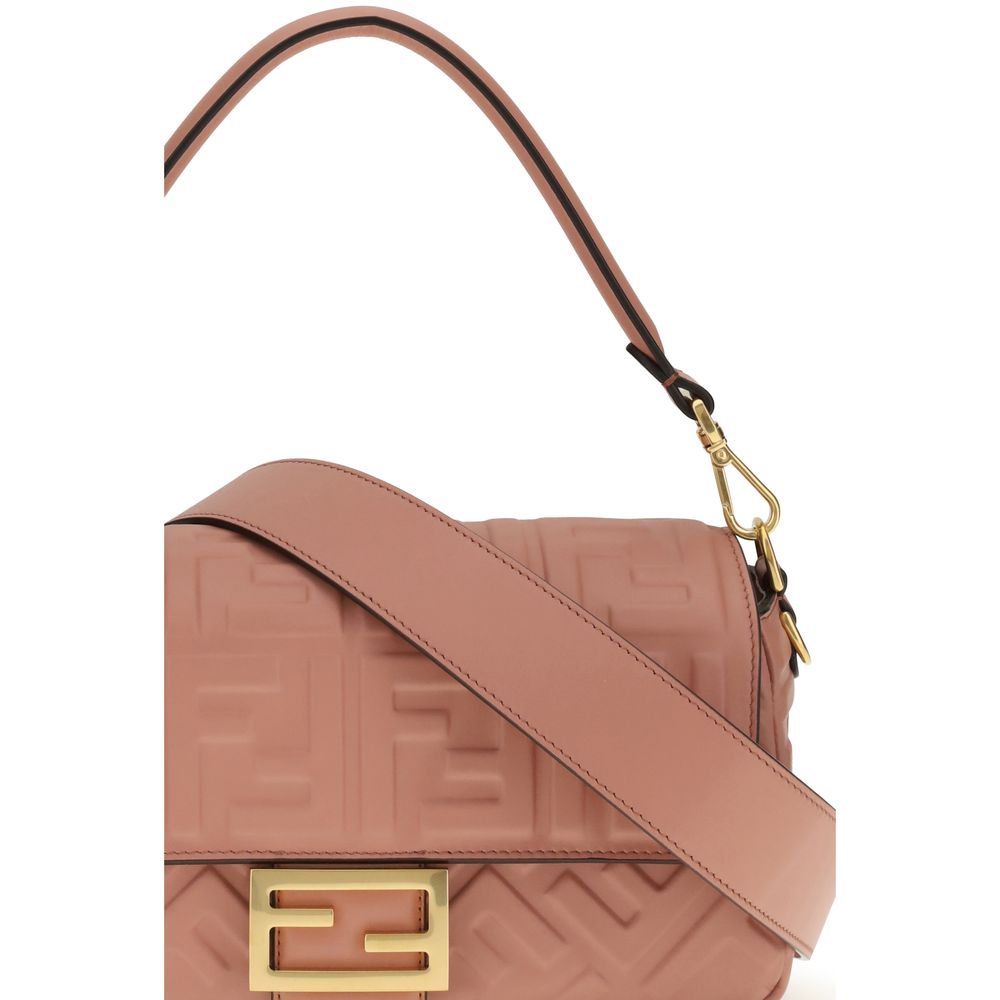 Fendi – Pink Baguette Bag